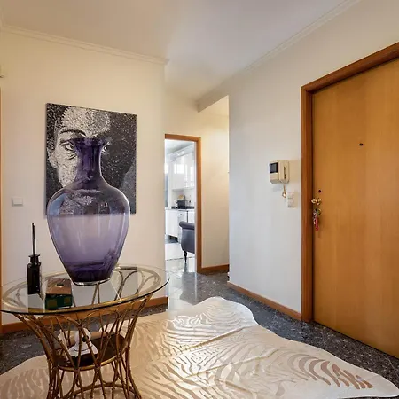 Oporto, Sea View And Marina Apartment *