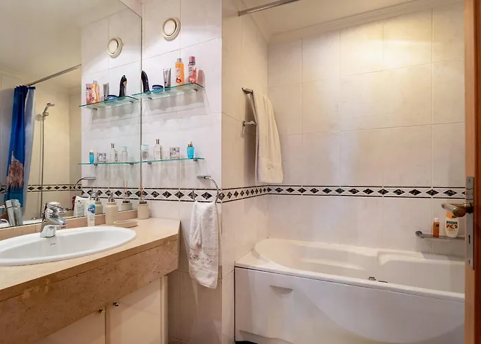 Oporto, Sea View And Marina 公寓 *