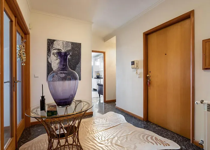 Oporto, Sea View And Marina 公寓 *